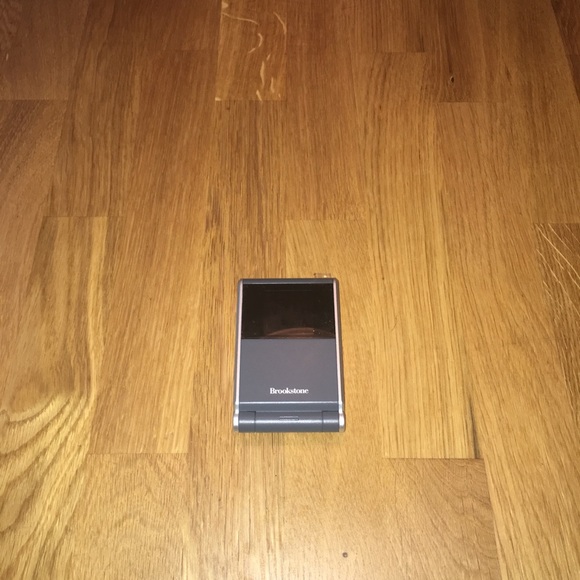 Small Digital Clock/Digital Photo Display - Picture 4 of 5